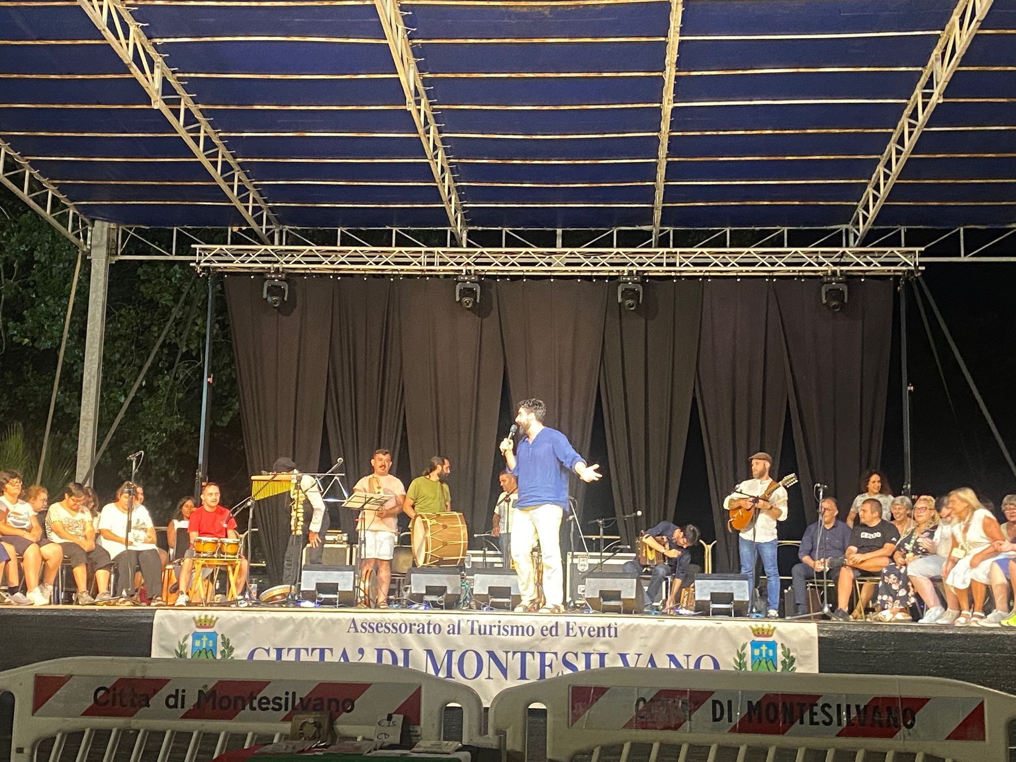 Una serata di balli e canti popolari